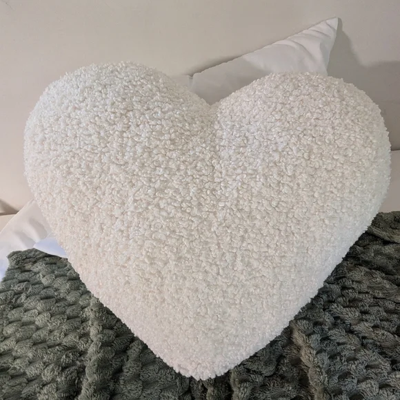Heart Pillow - Picture 2 of 2